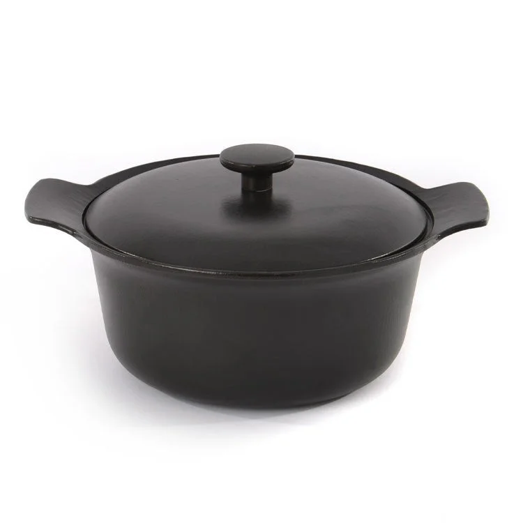 Ron 4.4-Quart 10" Cast Iron Covered Stockpot