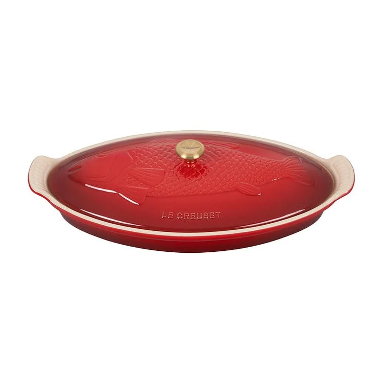 1.7-Quart Fish Baker with Gold Knob - Cerise