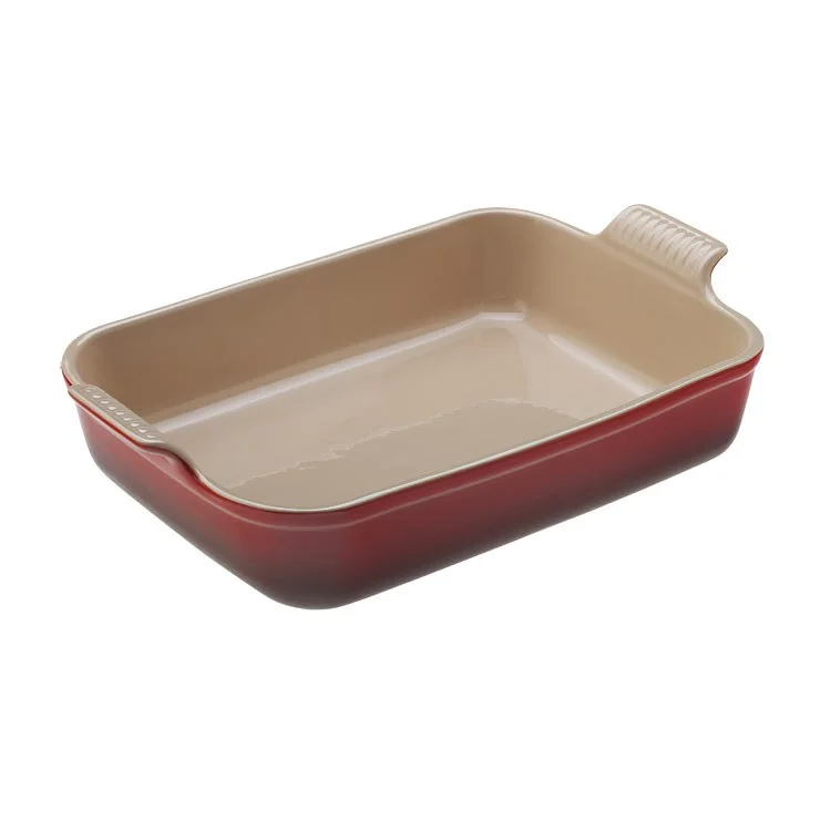 Heritage 2.5-Quart Stoneware Rectangular Dish - Cerise